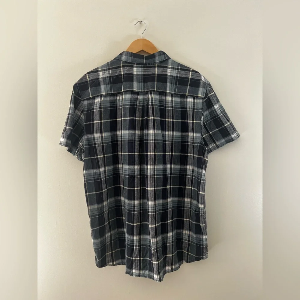 The North Face Men's Blue and Gray Plaid Shirt